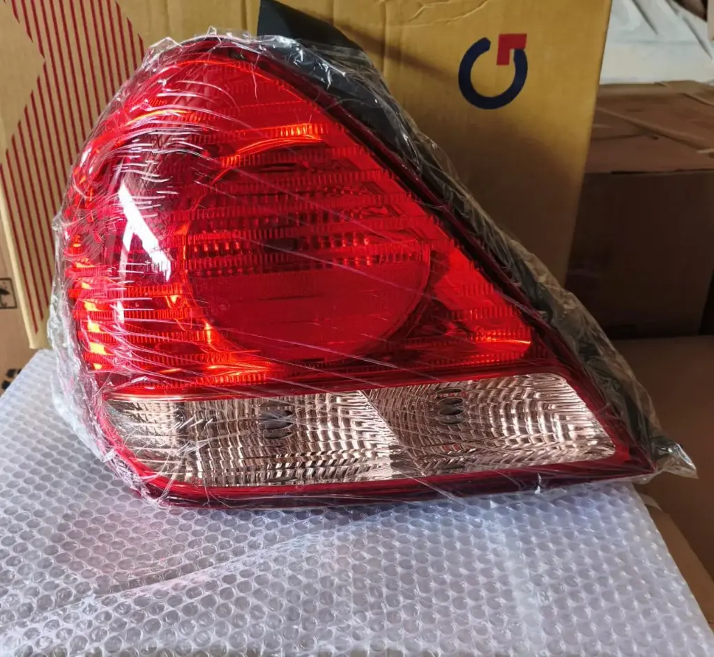 TAIL LAMP SUNNY 2006 LT
