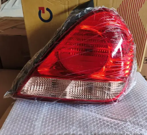 TAIL LAMP SUNNY 2006 RT